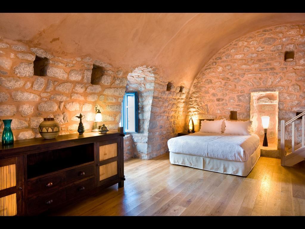 Aparthotel Arapakis Historic Castle Pírgos Dhiroú Zimmer foto