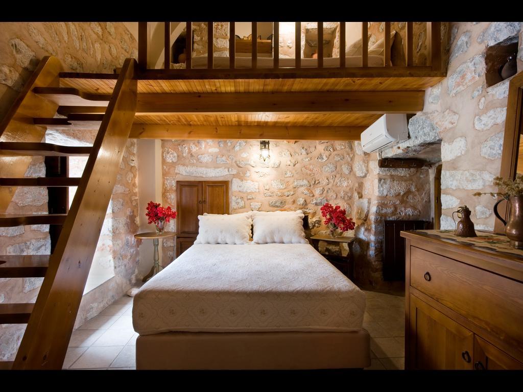 Aparthotel Arapakis Historic Castle Pírgos Dhiroú Zimmer foto